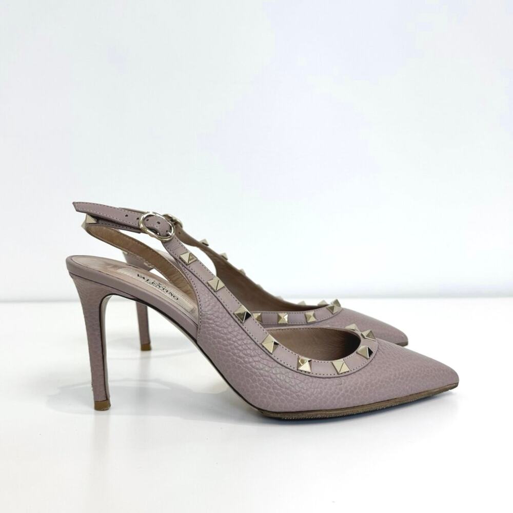 VALENTINO Garavani Nude Leather Gold Rockstud Slingback Pumps 37.5 Pointed Toe